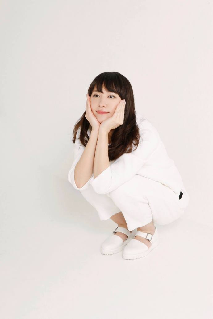 IU李智恩高清舞台性感可爱图片图片