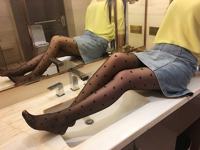 白冰唯美梦幻婚纱照曝光图片