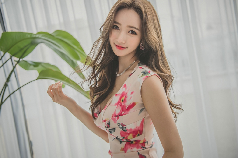 刘亦菲《二代妖精》发布会现场写真图片图片
