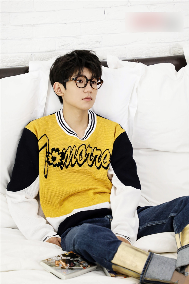 TFBOYS王源衬衫写真 卖萌耍帅 TFBOYS图片王源图片图片