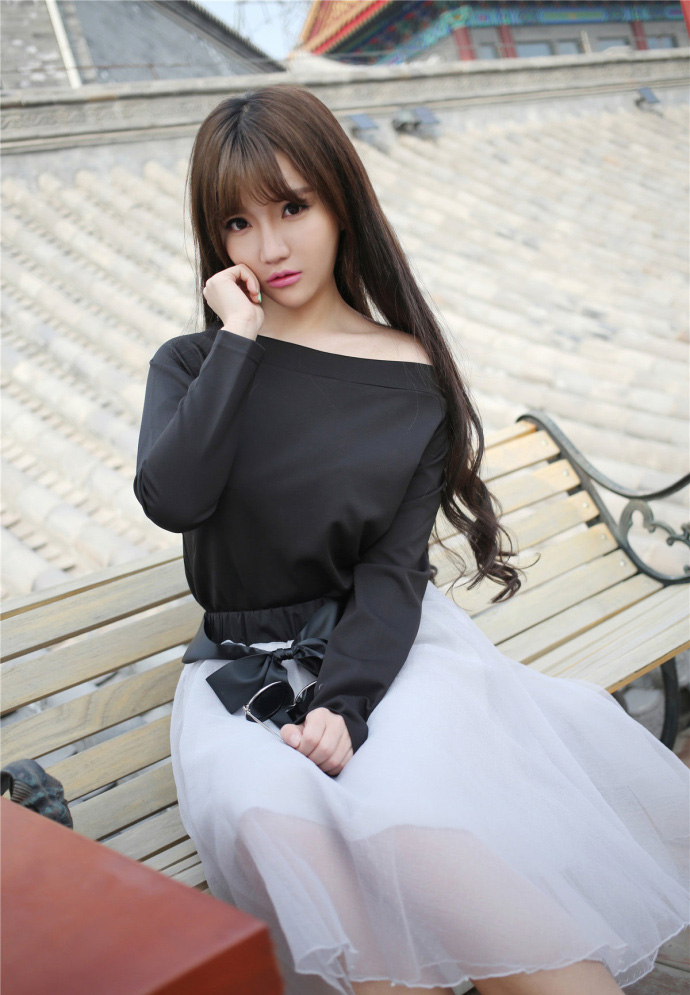 美女艾西图片