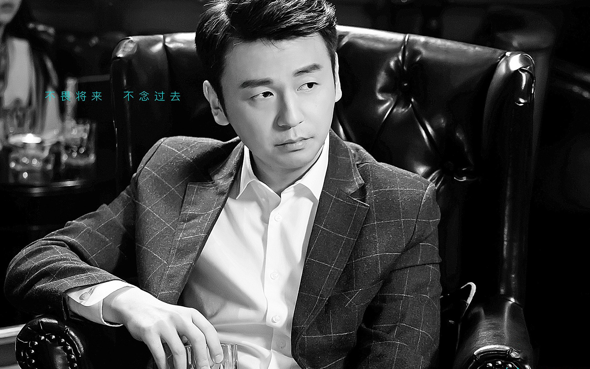 帅哥明星克里斯蒂安贝尔电脑桌面壁纸下载第一辑图片