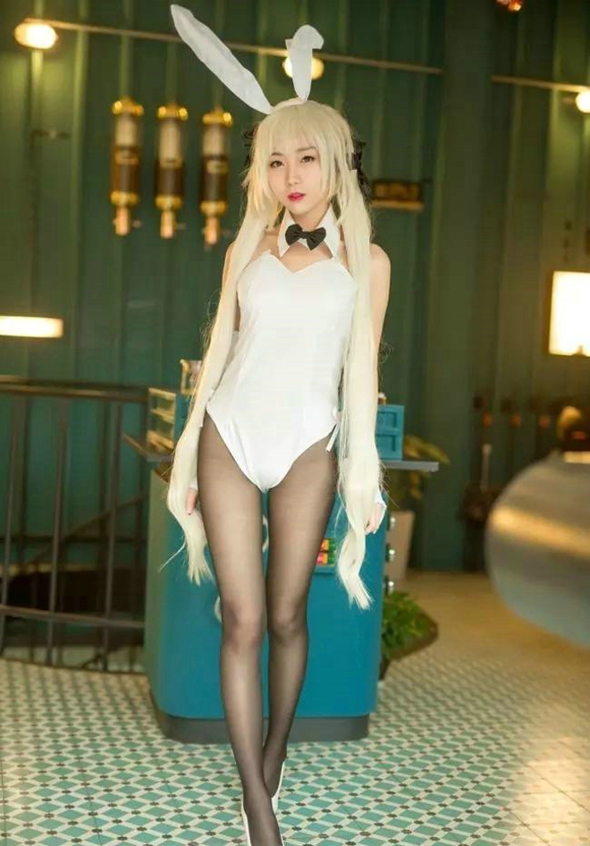 竞技网游LOL英雄联盟光辉女郎拉克丝高清桌面壁纸图片