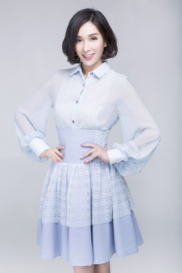 华语影视上海女演员冻龄女神性感大长腿写真图片 华语影视上海女演员冻龄女神性感大长腿写真图片