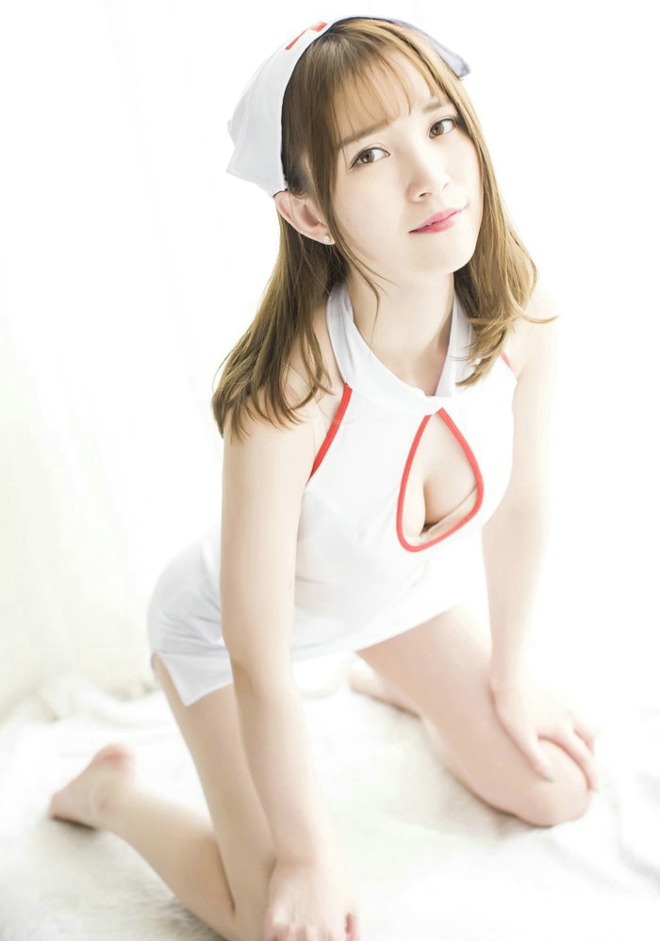 中国内地流行乐女歌手徐艺洋夏日清新风写真图片图片