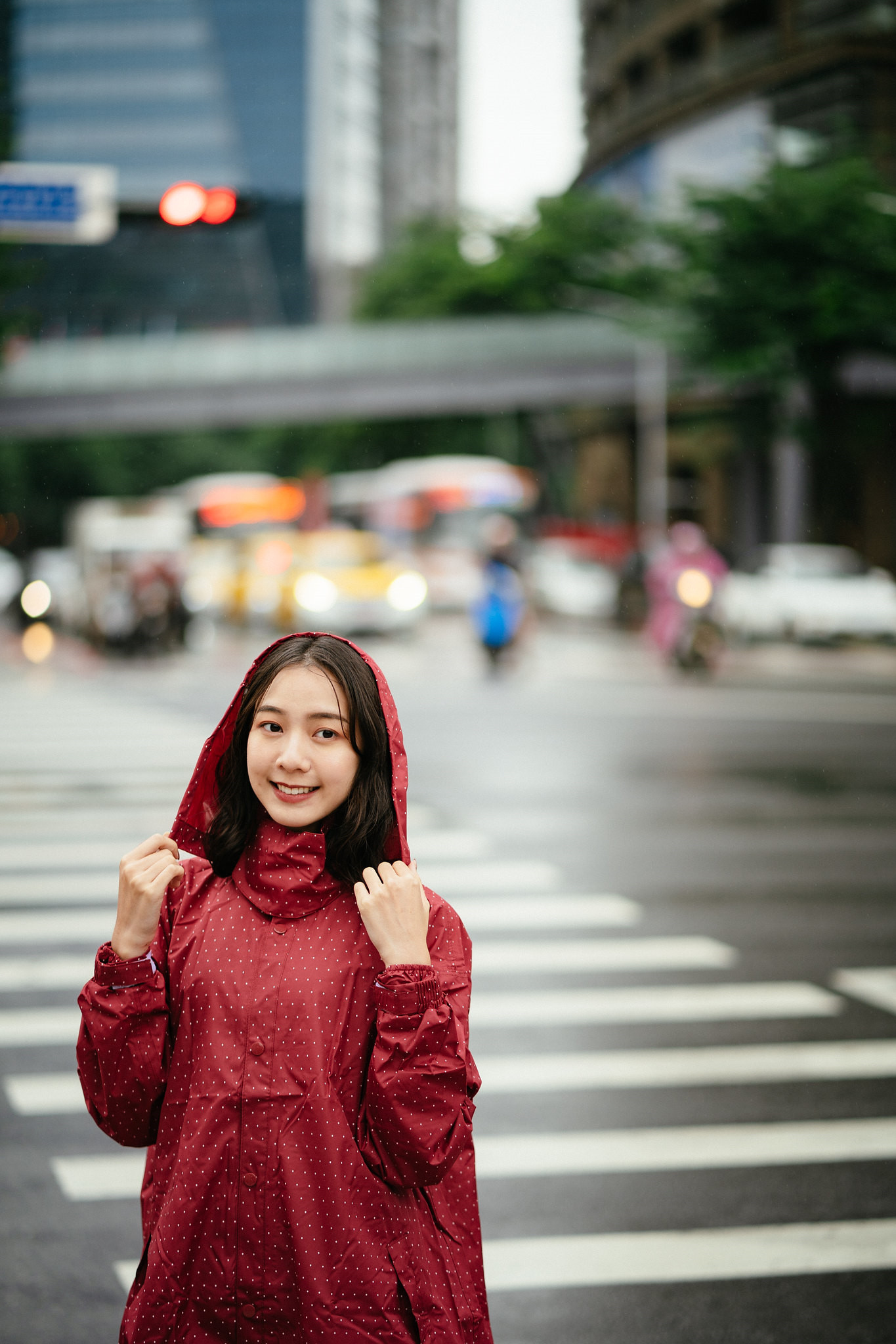 高清大陆广西南宁女演员王鸥时尚凌乱写真桌面壁纸下载图片