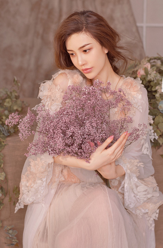 中国内地影视女演员葛天性感迷人旅拍照图片图片 中国内地影视女演员葛天性感迷人旅拍照图片图片