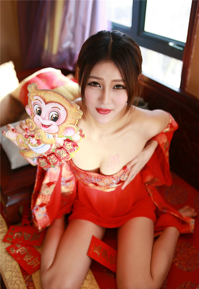肚兜美女图片