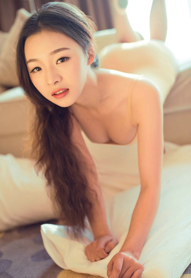 性感少妇睡衣丁字裤魅惑大胆写真图片