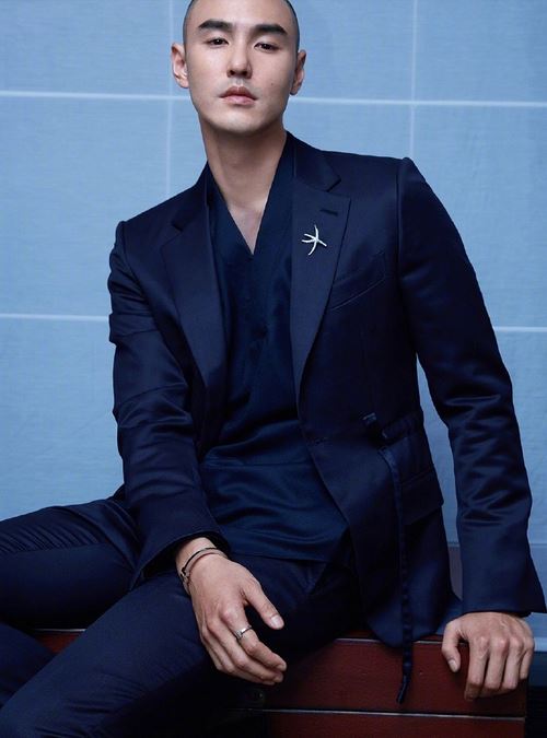 高清中国台湾台中市眷男明星阮经天时尚杂志情人节魅力写真桌面壁纸图片