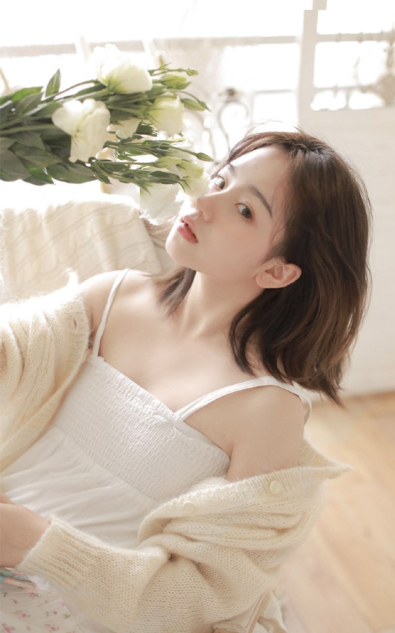 沙滩美女图片