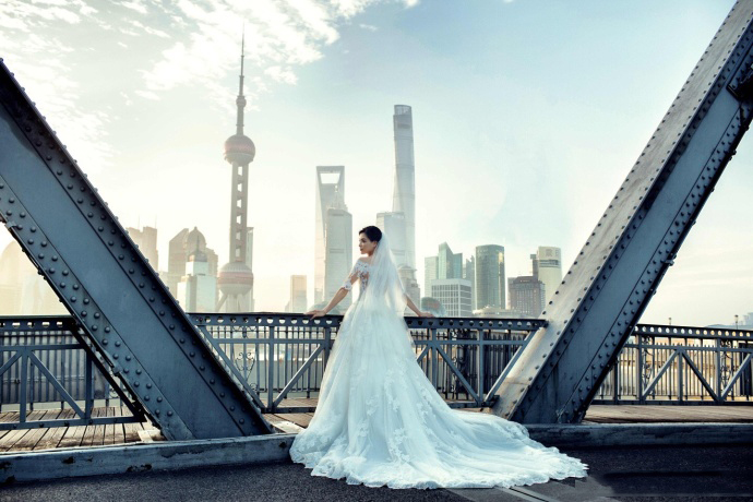 米兰达可儿婚纱照图片图片