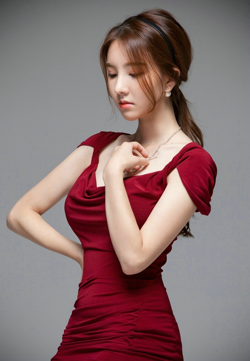 性感亚洲国产小嫩模福利四区蕾丝长腿美女高清诱惑美女性感图片图片