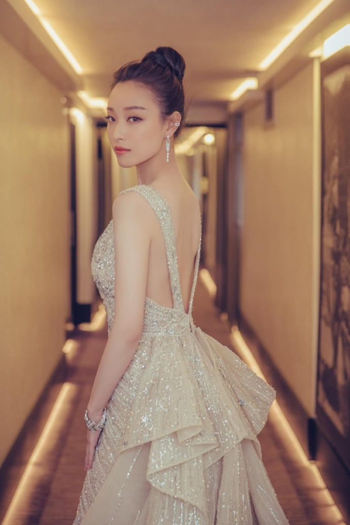 美女明星倪妮性感礼服红毯图片图片