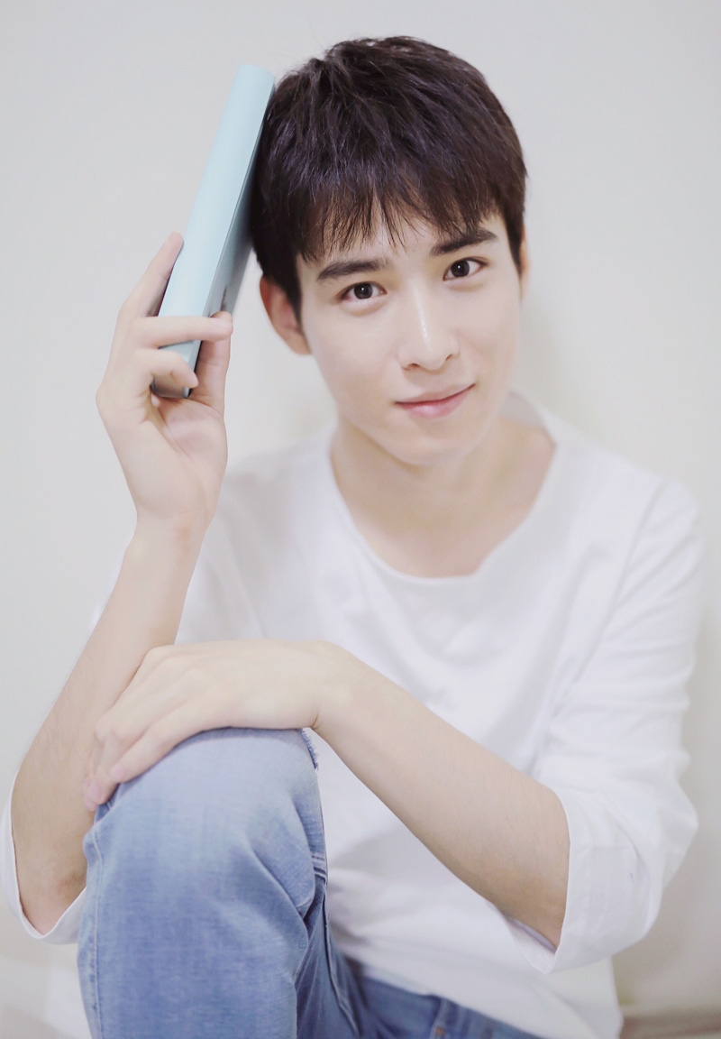 吴昊泽青春阳光运动风写真高清图片图片