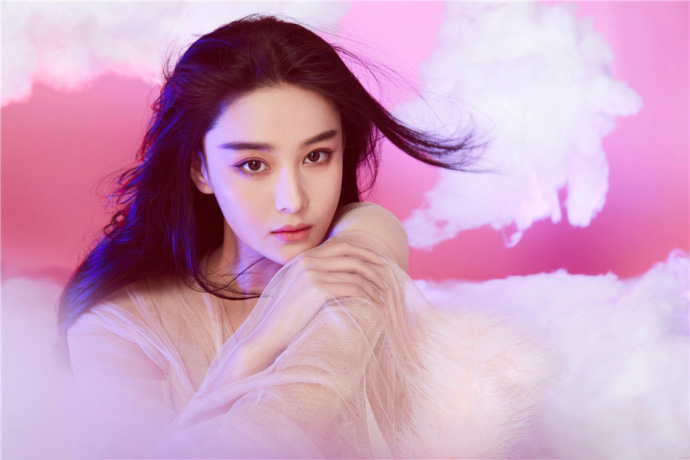 张馨予性感长裙礼服高清图片图片