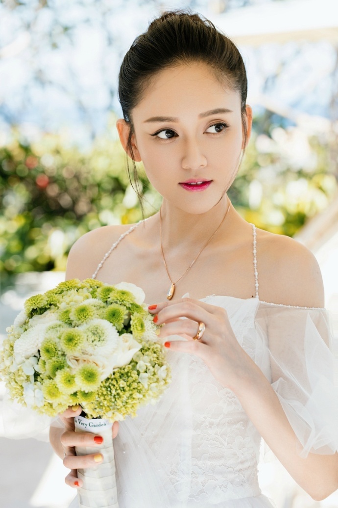 唯美梦幻亚洲美女婚纱摄影写真高清图片图片