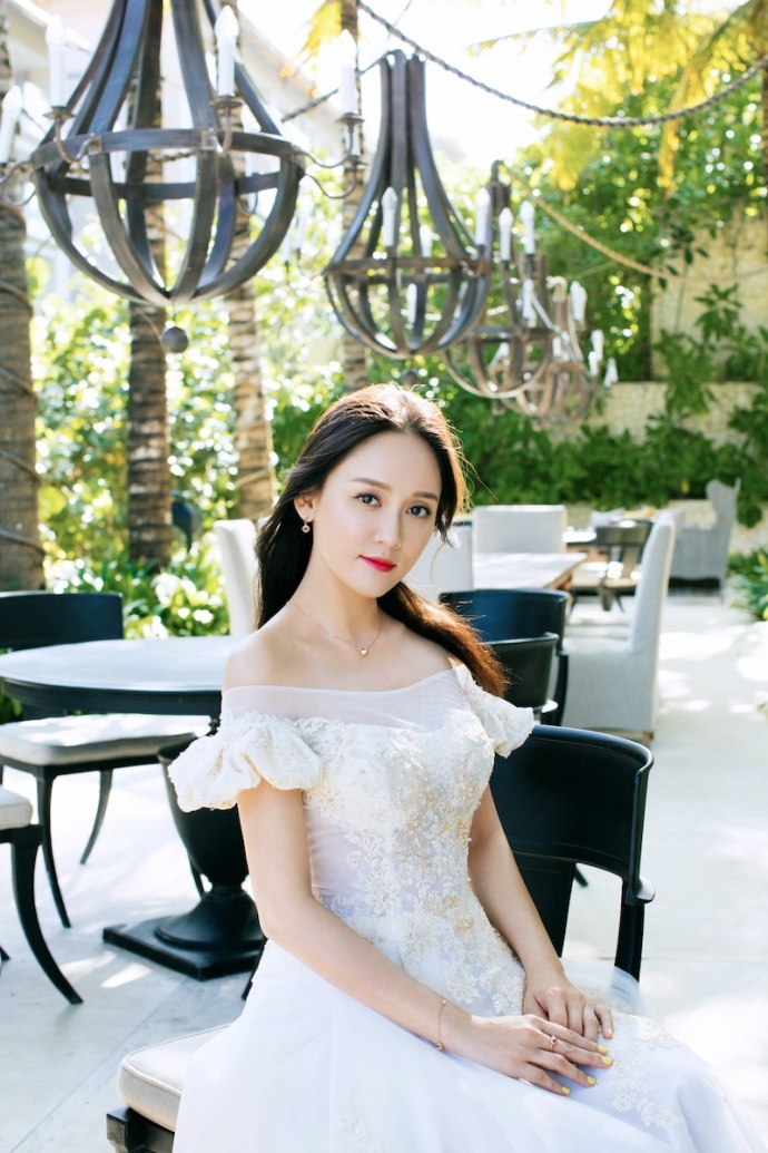 陈乔恩仙气十足婚纱写真图片图片