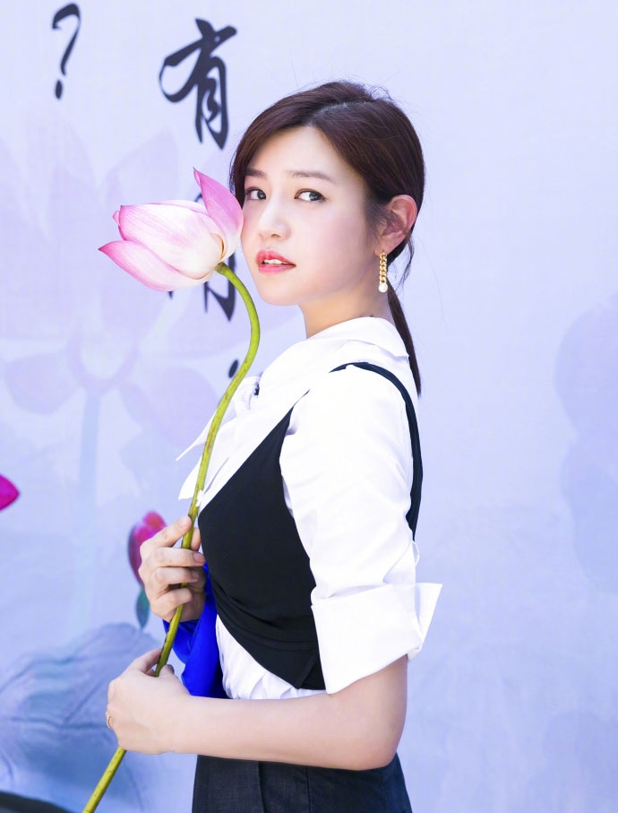 陈妍希图片