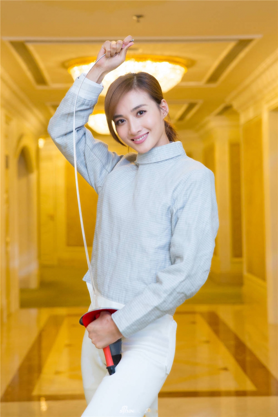 中国内地河北女演员冯文娟《进击吧,闪电》击剑写真图片图片 中国内地河北女演员冯文娟《进击吧,闪电》击剑写真图片图片