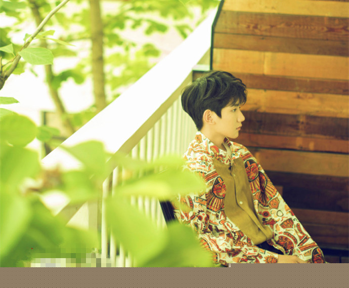 TFBOYS王源衬衫写真 卖萌耍帅 TFBOYS图片王源图片图片