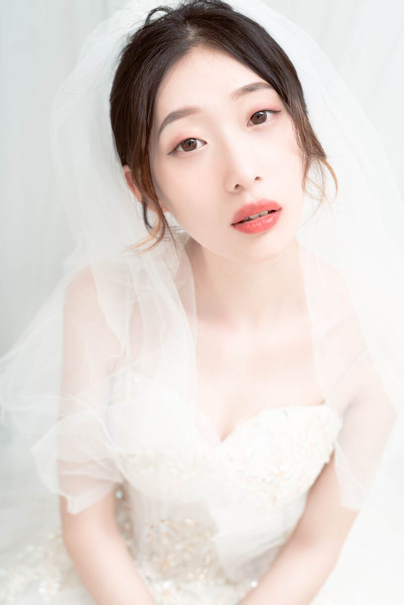 严屹宽杜若溪婚纱写真图片 明星夫妻温馨写真图片图片