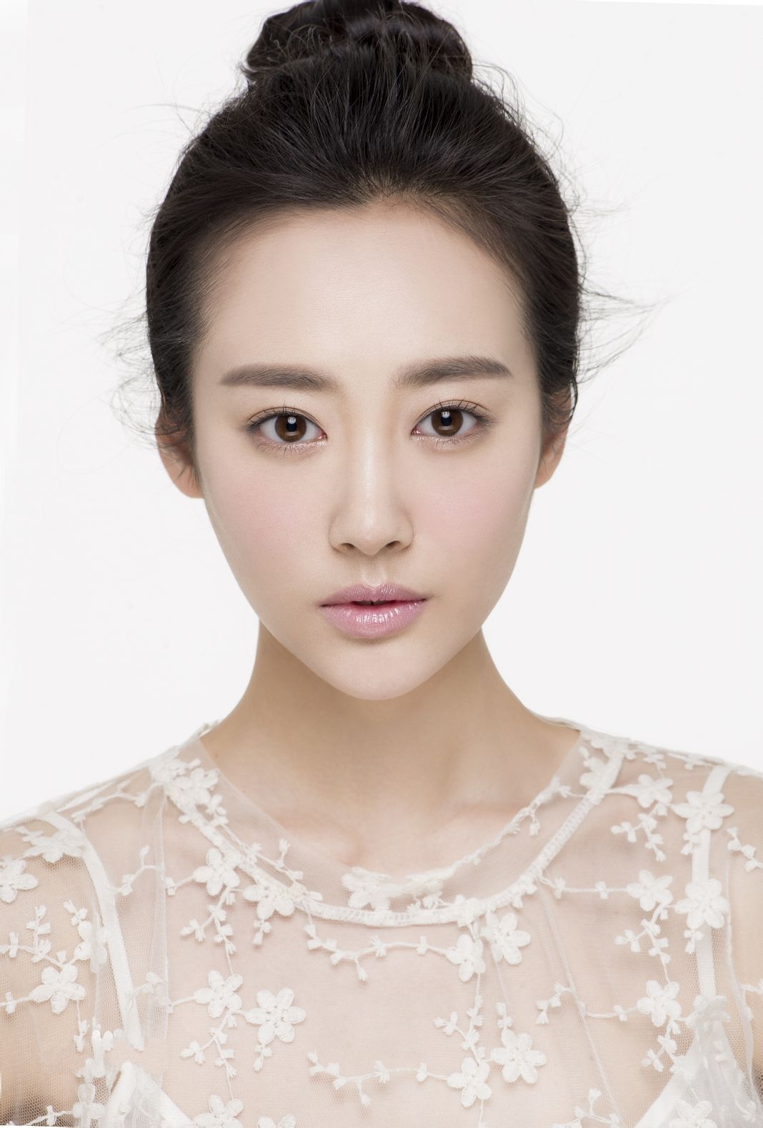高清中国内地安徽芜湖女演员李纯戛纳电影节性感图片图片