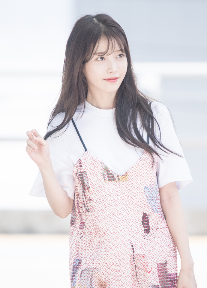 高清韩国首尔女歌手演员清纯可爱IU李智恩写真电脑桌面壁纸下载图片 高清韩国首尔女歌手演员清纯可爱IU李智恩写真电脑桌面壁纸下载图片