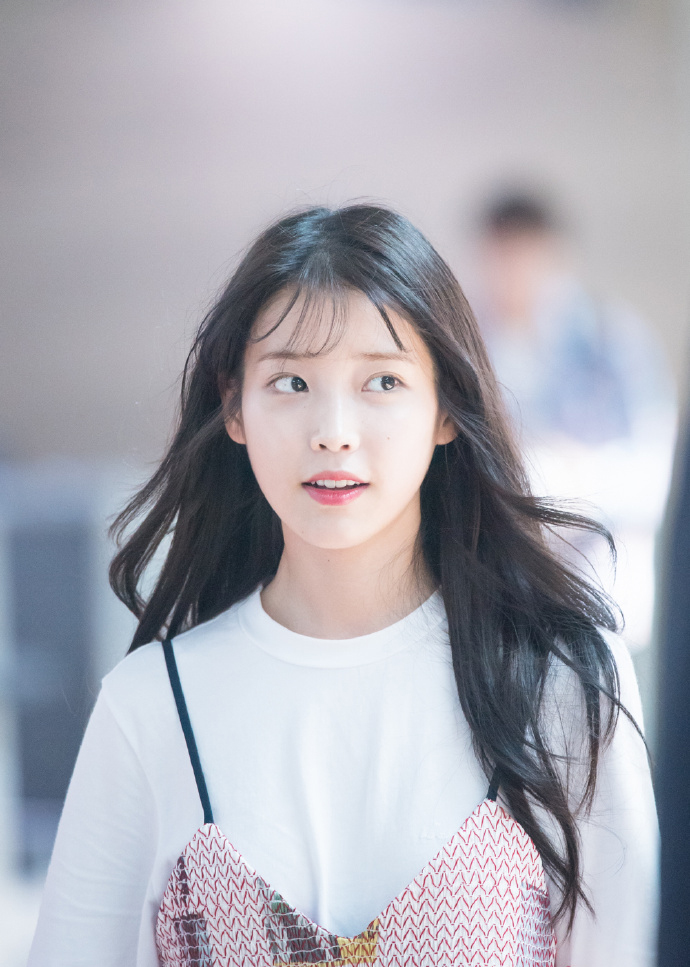 高清韩国首尔女歌手演员清纯可爱IU李智恩写真电脑桌面壁纸下载图片 高清韩国首尔女歌手演员清纯可爱IU李智恩写真电脑桌面壁纸下载图片