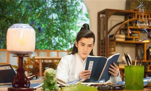 朱一龙《花谢花飞花满天》花无谢图片：翩翩佳公子图片