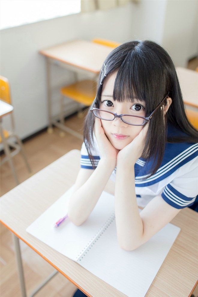 高清小清新可爱萝莉学生妹清纯娇艳教室制服唯美写真图片