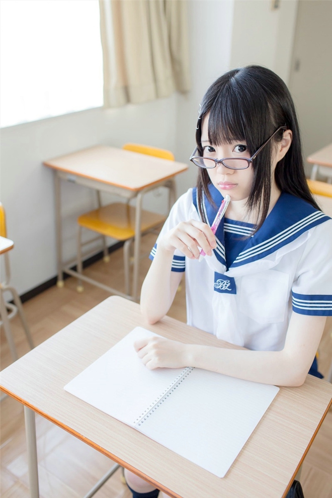 高清小清新可爱萝莉学生妹清纯娇艳教室制服唯美写真图片
