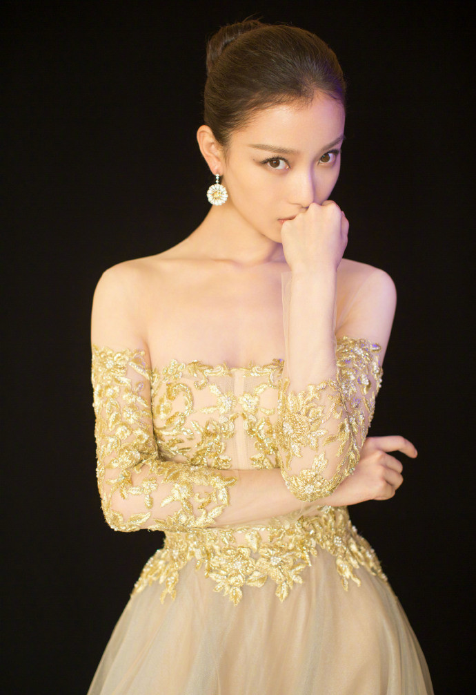 娱乐圈好姐妹杨颖angelababy和倪妮搞笑摄影图片图片