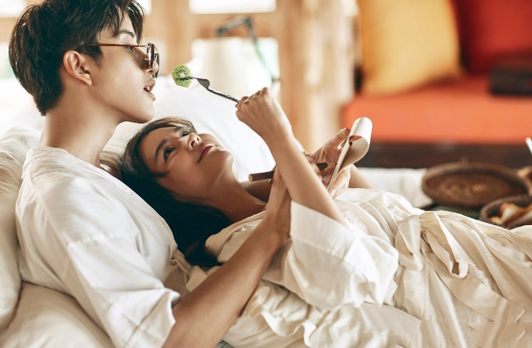 帅哥井柏然重返青春校园时尚个性写真图片图片