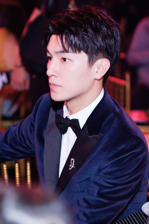 高清江苏省南京市男明星杨旭文芭莎慈善夜帅气高清图片图片