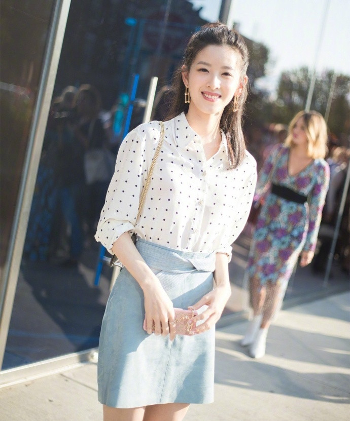 章泽天图片