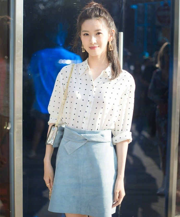 章泽天图片