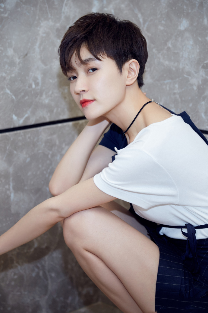 高清安徽省马鞍山女明星焦俊艳美艳红唇性感迷人写真图片图片 高清安徽省马鞍山女明星焦俊艳美艳红唇性感迷人写真图片图片
