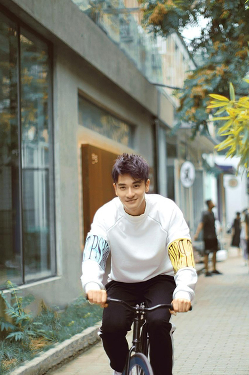 中国内地杭州男演员郑凯MAHB年度先生盛典写真图片图片