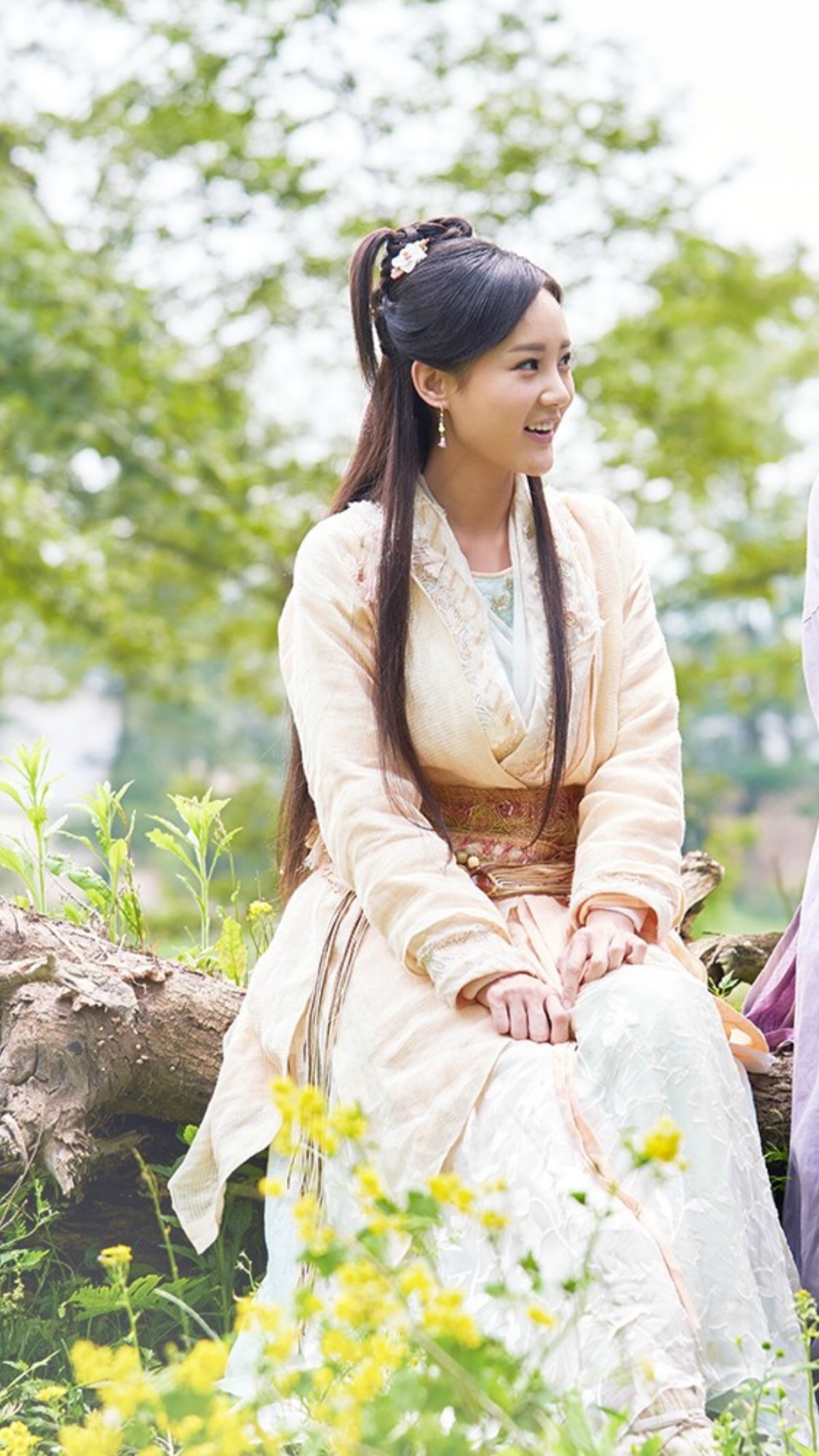 高清中国内地山东济南女演员李一桐Q清纯小公主白裙明星美女写真图片图片