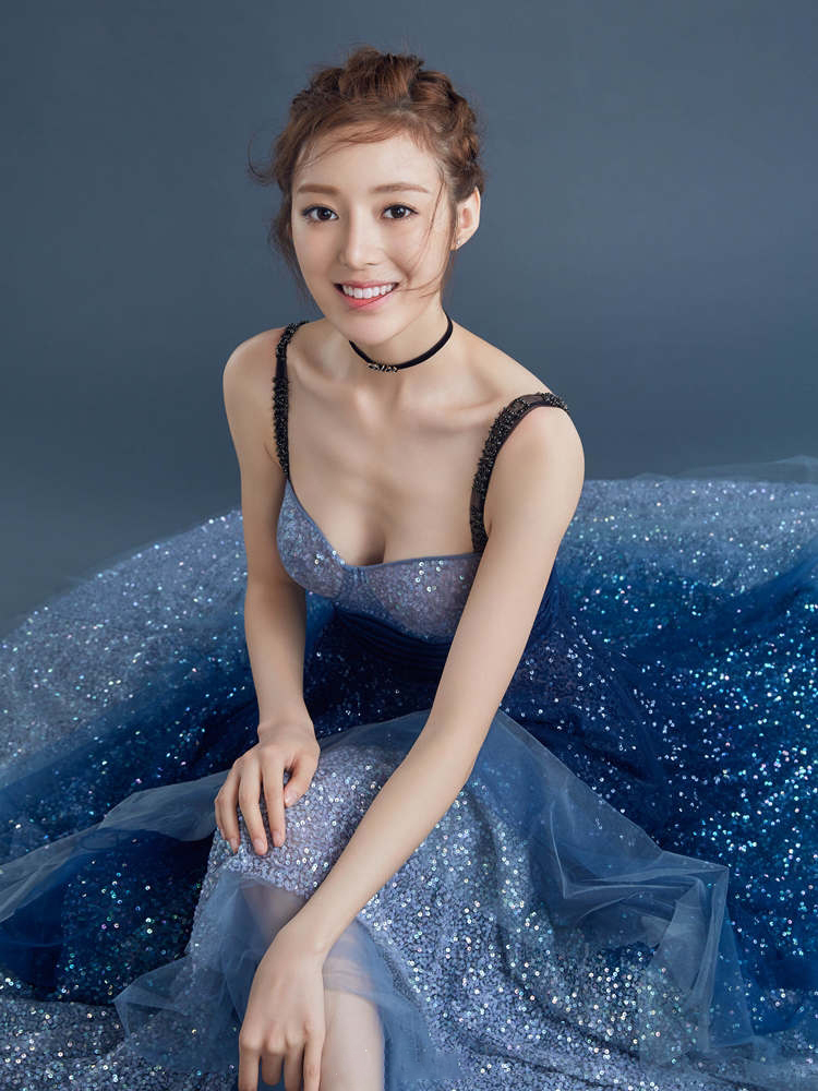 高清何美璇星空长裙梦幻空灵写真图片何美璇图片图片