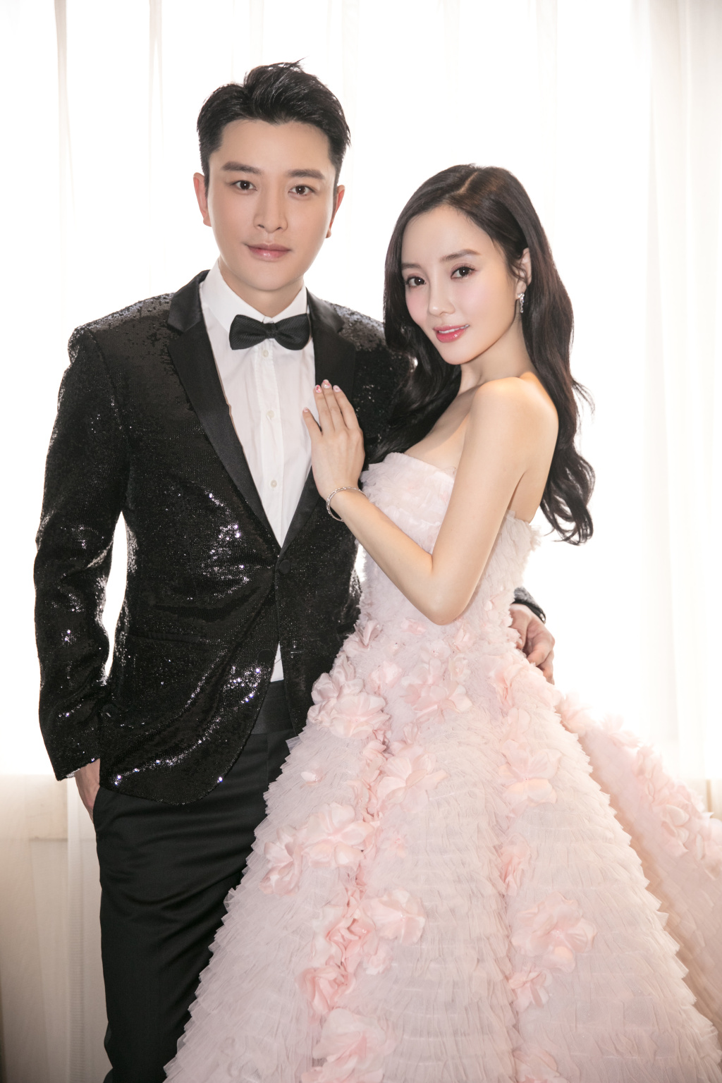 李小璐甜馨图片 李小璐甜馨温暖养眼写真图片