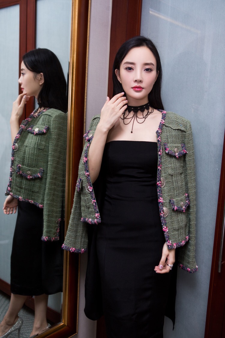 李小璐甜馨图片 李小璐甜馨温暖养眼写真图片
