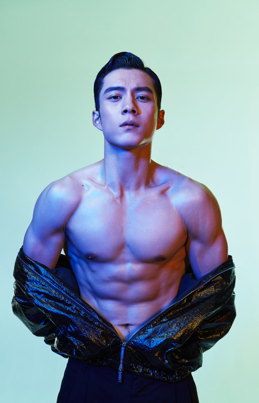 高清黑龙江省伊春男星韩东君肌肉写真高清图片图片