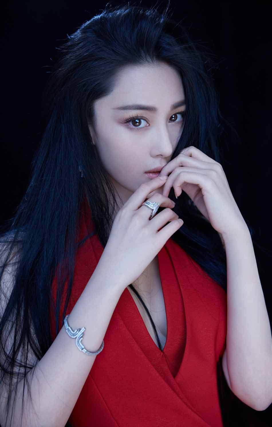 张馨予性感长裙礼服高清图片图片