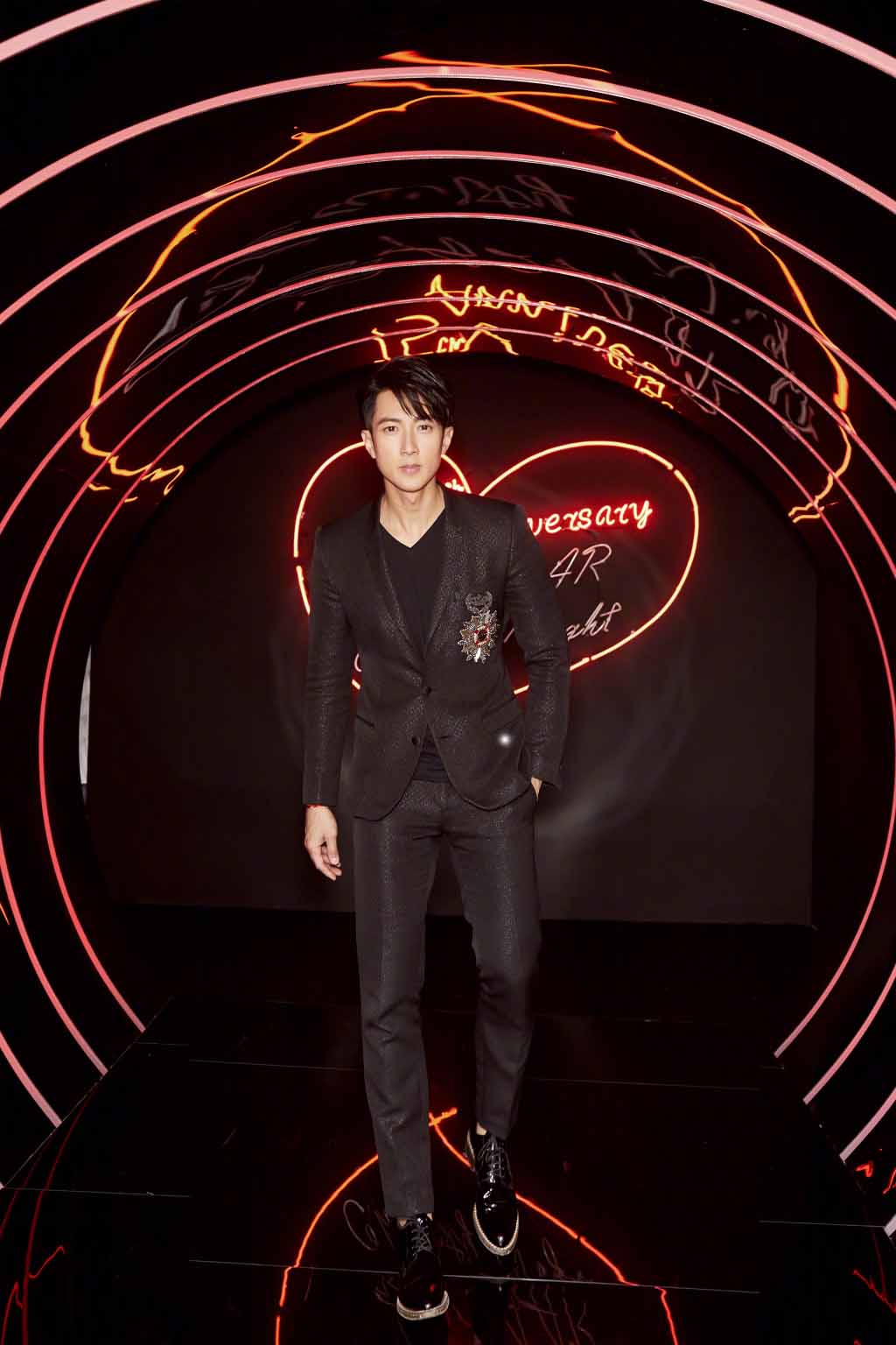 吴尊最新杂志魅力写真帅气图片图片