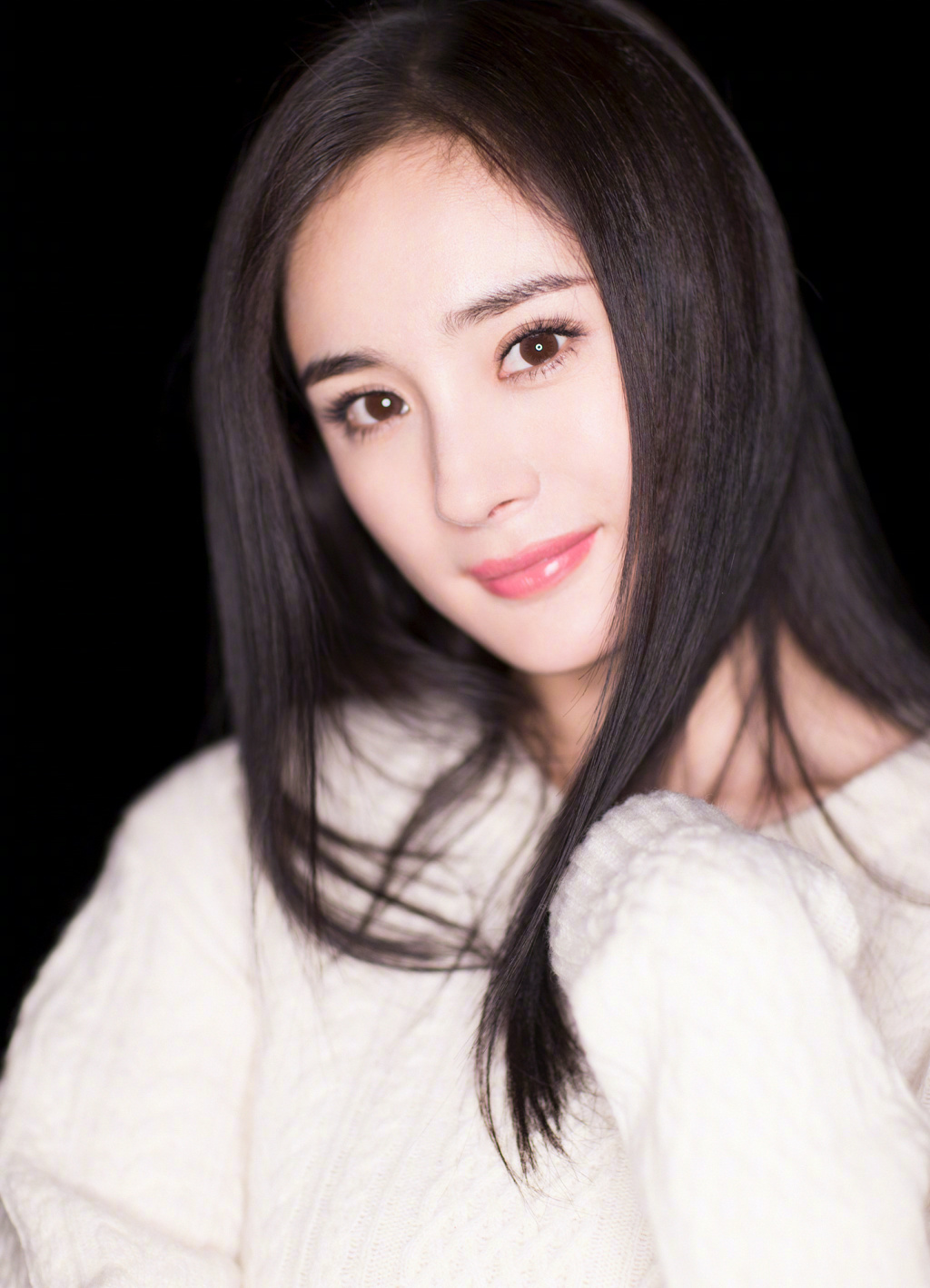 中国内地北京影视女演员杨幂唯美时尚高清桌面壁纸图片