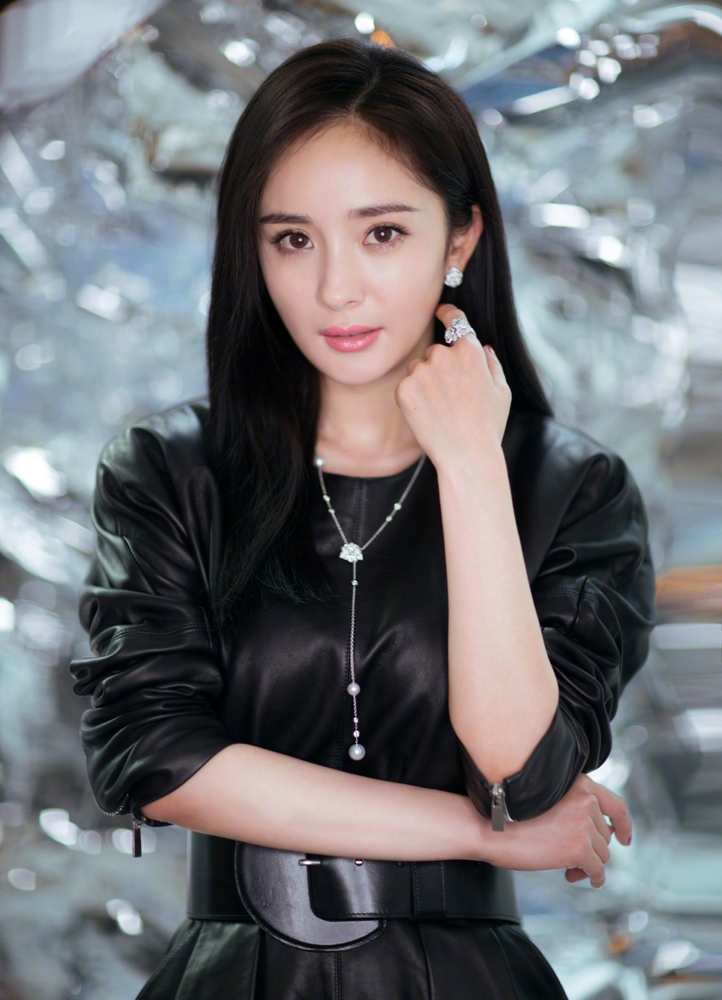 中国内地北京影视女演员杨幂成熟性感写真图片桌面壁纸图片 中国内地北京影视女演员杨幂成熟性感写真图片桌面壁纸图片