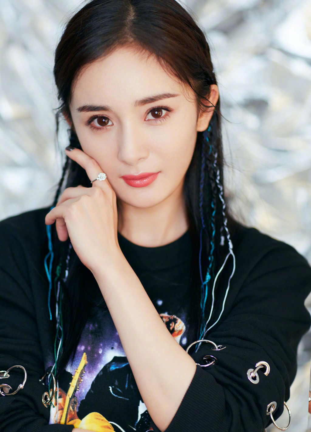 中国内地北京影视女演员杨幂可爱综艺表情包图片图片