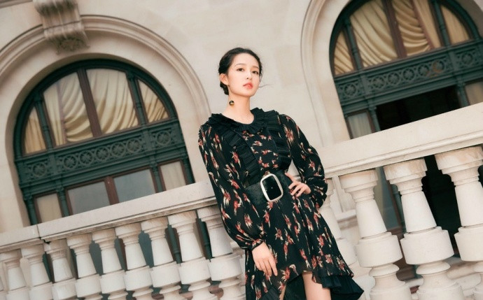 李沁优雅迷人活动图片图片
